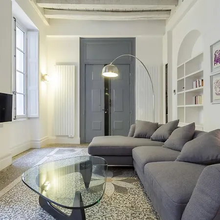 Apartment Royal Pop
