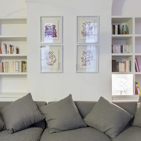 Royal Pop Apartment